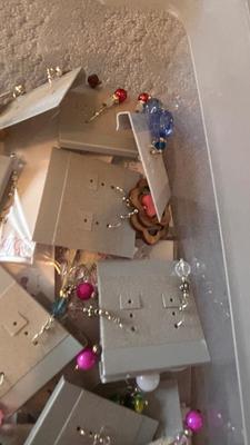 LARGE VARIETY OF PIERCED EARRINGS