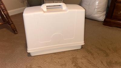 NECCHI OMEGA MODEL 6018 SEWING MACHINE