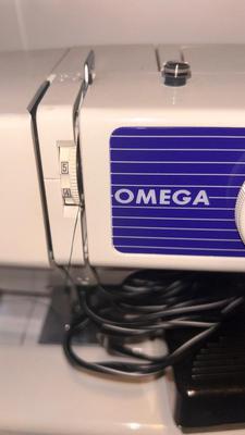 NECCHI OMEGA MODEL 6018 SEWING MACHINE