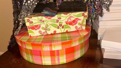 UNIQUE NECK ACCESSORIES, EMPTY JEWELRY BOXES, DECORATIVE BOXES AND MORE