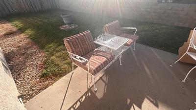 RETRO WROUGHT IRON PATIO SEAT FOR 2 WITH A SHARED TABLE