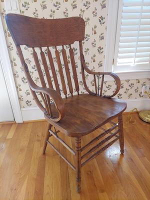 Farmhouse Style Armchair (K-BBL)