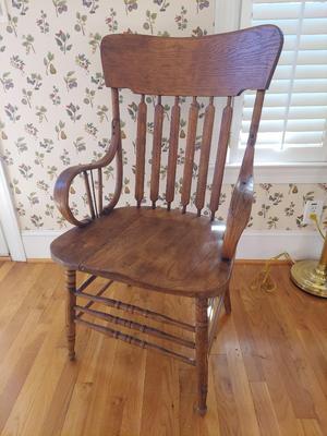 Farmhouse Style Armchair (K-BBL)