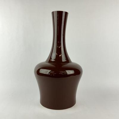 Sale Photo Thumbnail #1652: Measures: 20" high x 11" diameter body of vase x 3.75" diameter mouth of vase