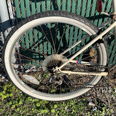 Sale Photo Thumbnail #1776: Some rusting on gears, seat has some tears, gears work and shift (was tested)