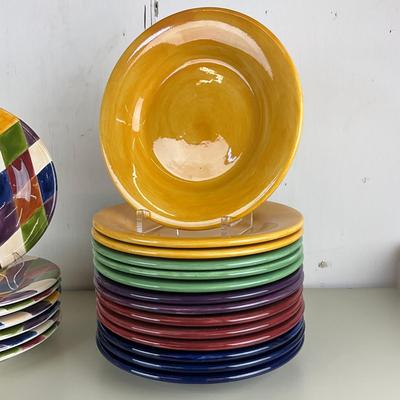 Sale Photo Thumbnail #1797: 7 harlequin bowls (11" diameter)
14 Espana Chargers (13" diameter
very good condition