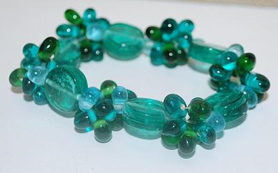 Green "BUNCHES & DISKS" BRACELET (2½" Opening)