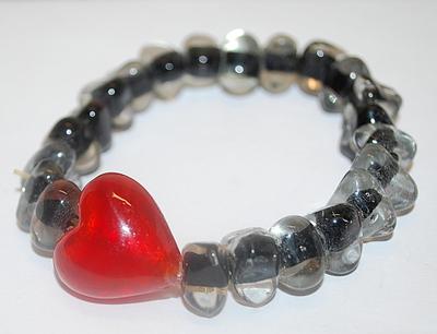 Large RED HEART Elastic BRACELET (2½" to 3¾" Opening) with Black & Clear Triangle Shaped Stone Accents