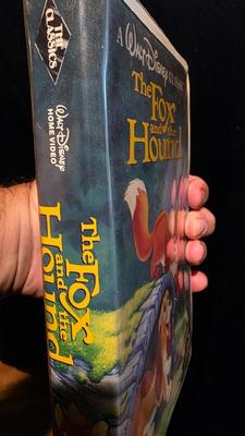 Vintage Walt Disney Classics: The Fox and the Hound (1994 Black Diamond Edition) VHS - A Nostalgic Collector's Item