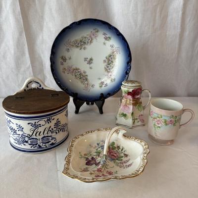 Wall Mount Porcelain Salt Cellar & More Vintage Porcelain Dishes (DR-HS)