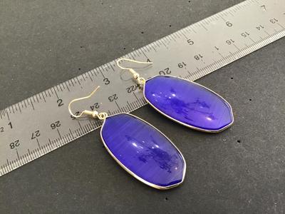 Colbalt Blue Tone Glass Earrings Gold Tone. Nice