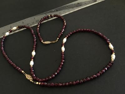 Rhondolite Garnet Pearl 18 Kt Gold Filled Necklace And Bracelet. Vintage