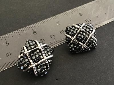 Beautiful Glass Silver Tone clip on Earrings