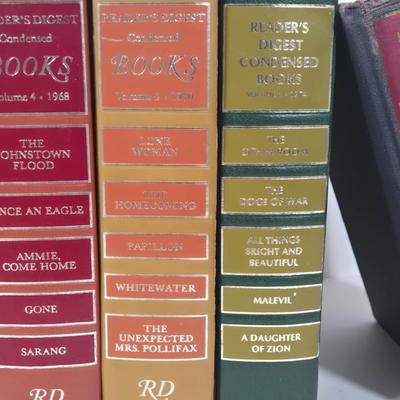 LOT:l 25Z: The New Modern American & British Poetry, Edited by Louis Untermeyer, and Other Books