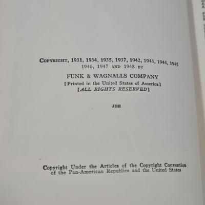 LOT:l 25Z: The New Modern American & British Poetry, Edited by Louis Untermeyer, and Other Books