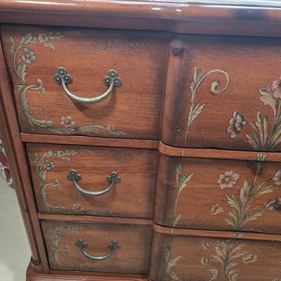 LOT 28Z: Small Dresser and Lamp