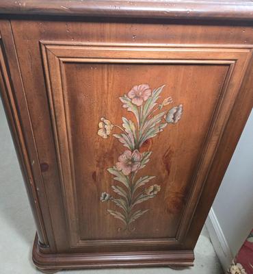 LOT 28Z: Small Dresser and Lamp