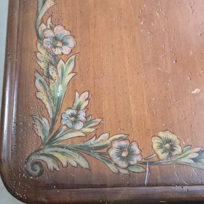 LOT 28Z: Small Dresser and Lamp