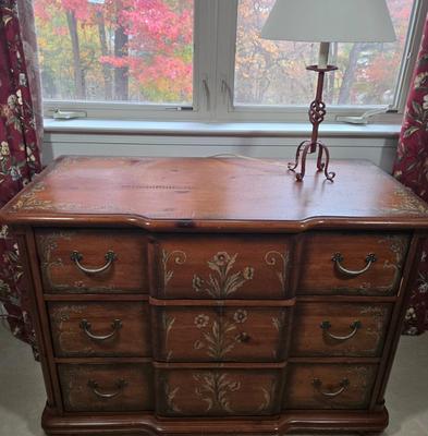 LOT 28Z: Small Dresser and Lamp