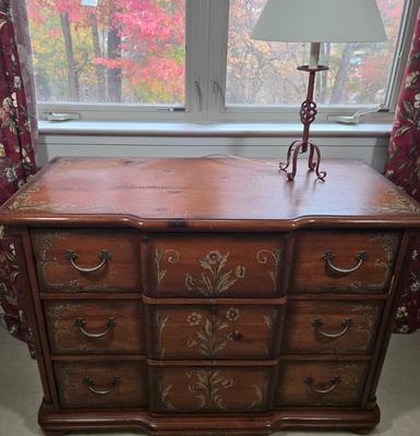 LOT 28Z: Small Dresser and Lamp