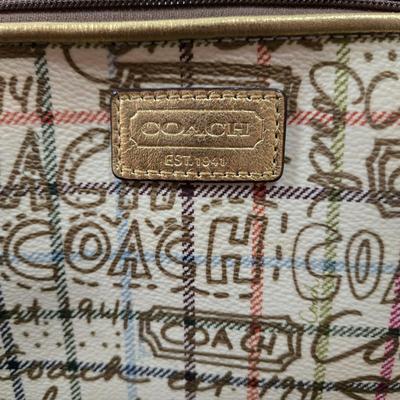 LOT 87X: Coach Cross Body Bag and Clutch