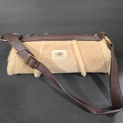 LOT 89X: Ugg Hand Bag
