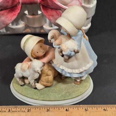 LOT 91X: Ceramic Basket, Snow Globe, Coin Banks, and More