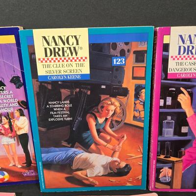 LOT 94X: Nancy Drew Books, Wishbone Mysteries, and More/ Great Stocking Stuffers!