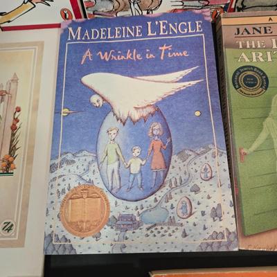 LOT 102X: Large Variety of Books for Young Readers/ Great Gift for Classmates