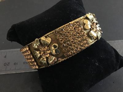 Sale Photo Thumbnail #25: Super Cute