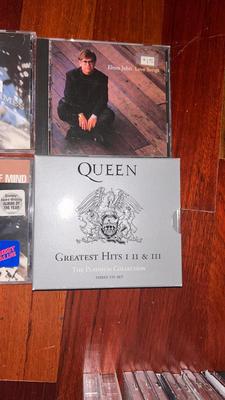 CD’s & CASSETTE TAPES, ELTON JOHN, BOB DYLAN, QUEEN AND MORE!