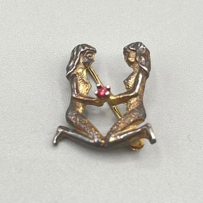 LOT 3: Four Vintage Pins / Brooches Including One Sterling Signed Les Bernard