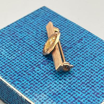 LOT 4: Vintage 10K Gold Lehigh University Pin - 2.6 gtw