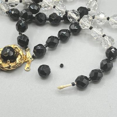 LOT 5: Vintage Jewelry Collection