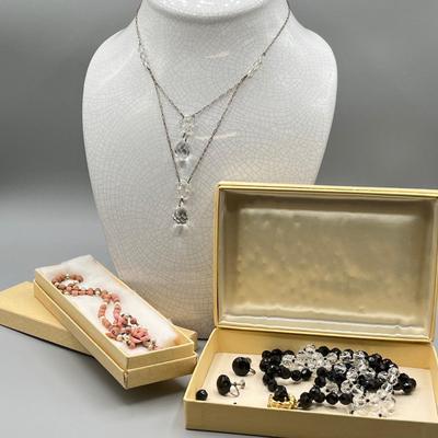 LOT 5: Vintage Jewelry Collection
