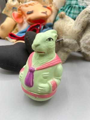 LOT 7: Vintage Dolls / Toys - Raggedy Ann and More