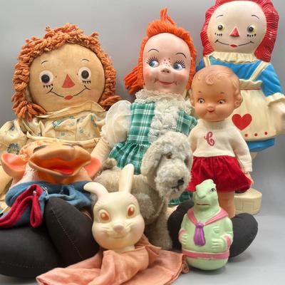 LOT 7: Vintage Dolls / Toys - Raggedy Ann and More