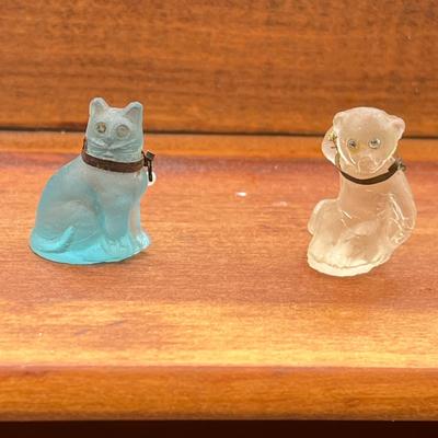 LOT 8: Collection of Miniature Figurines in Mini Display Hutch