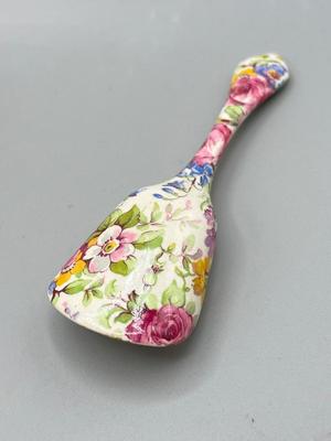 LOT 9: English China Collection