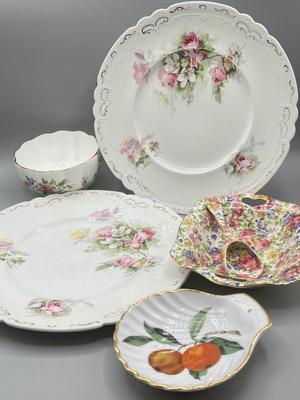 LOT 9: English China Collection