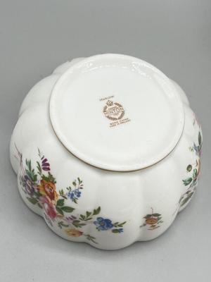 LOT 9: English China Collection