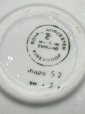 LOT 9: English China Collection