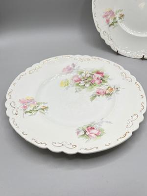 LOT 9: English China Collection