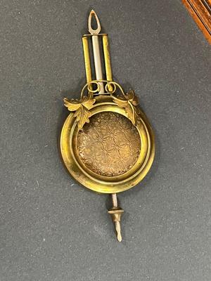 LOT 11: Antique / Vintage Wm. L. Gilbert Clock Co. Mantle Clock