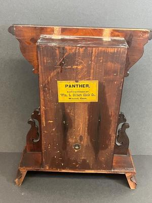 LOT 11: Antique / Vintage Wm. L. Gilbert Clock Co. Mantle Clock