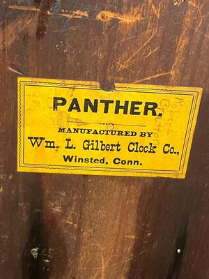 LOT 11: Antique / Vintage Wm. L. Gilbert Clock Co. Mantle Clock