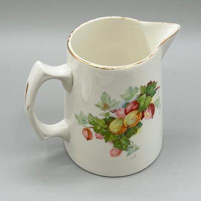 LOT 13: American Pottery Ceramics Collection - Stangl and More