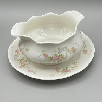 LOT 13: American Pottery Ceramics Collection - Stangl and More