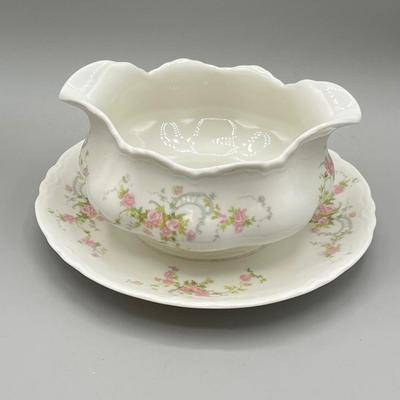 LOT 13: American Pottery Ceramics Collection - Stangl and More