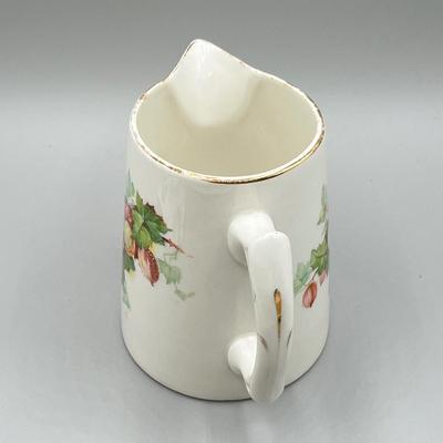 LOT 13: American Pottery Ceramics Collection - Stangl and More